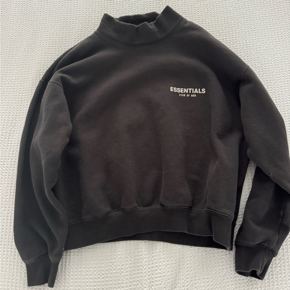 ESSENTIALS PULLOVER